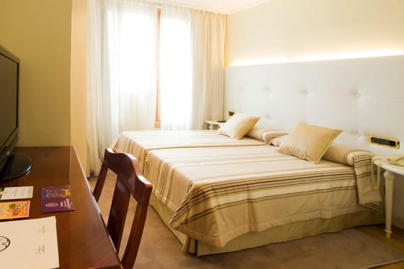 HOTEL CAMPOAMOR